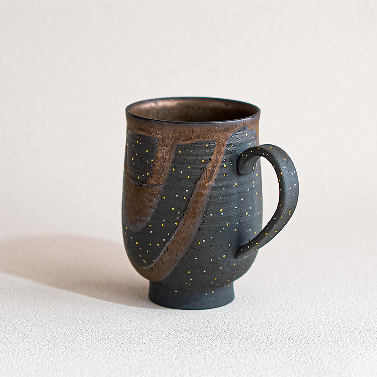星くずマグカップ 黒 - 山口由次