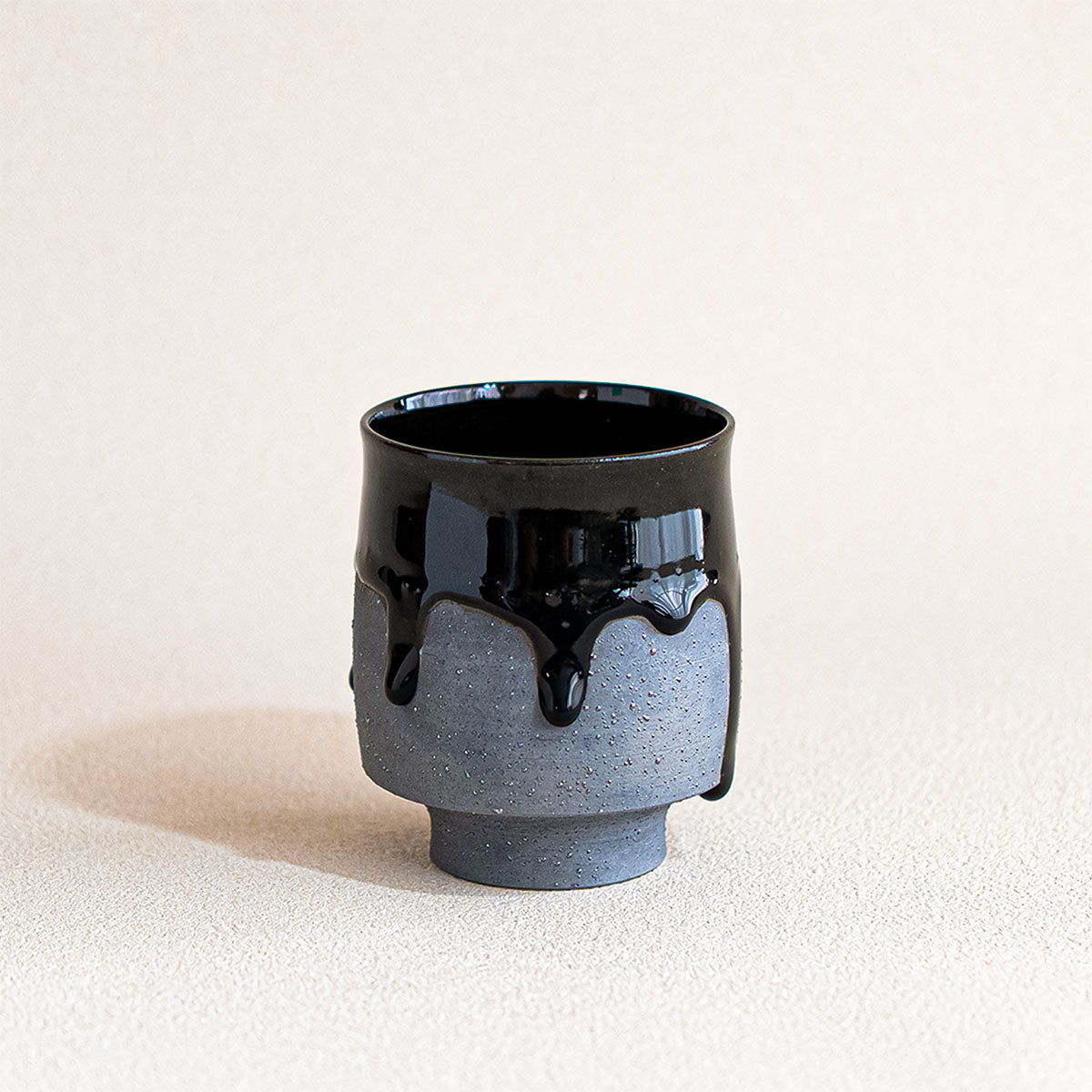 Veil汲出し 黒 - 山口由次