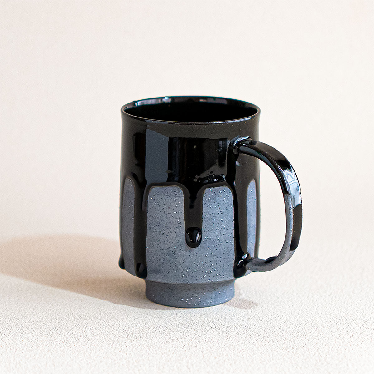 Veilマグカップ 黒 - 山口由次